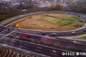 航拍刚通车的济泰高速，济南泰安从此步入半小时生活圈图片