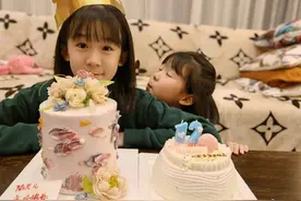 陆毅晒女儿12岁庆生照 姐妹俩蛋糕前搞怪互动图片