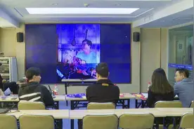 新疆库车市网红选拔大赛初赛启动图片