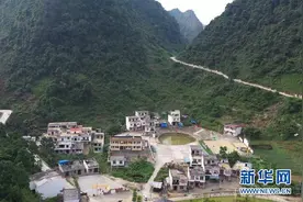 木棉花开红胜火——广西千里边境线脱贫纪实图片
