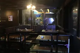 周围居民开心了，杭州曙光路上有家夜半歌声的酒吧华丽转身图片