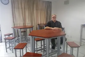 一个美国外教眼中的中国学生衣食住行之变图片