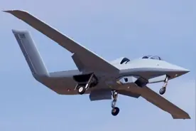 美国新型隐形战机挂载神秘装置试飞 外媒猜与激光武器有关图片