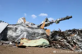 台军战车伪装垃圾车岛内网友：不是垃圾不成堆图片