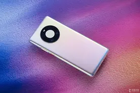 华为Mate50 Pro配置升级 搭载LTPO屏幕使用更为流畅图片