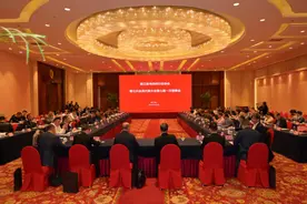 开创美好明天！浙江省毛纺织行业协会牵手嘉兴学院谋发展图片
