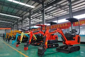 万万没想到！山东的小型挖掘机成了今年天猫双11“爆款”图片