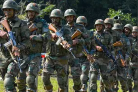 印媒：印军将设五个战区司令部 针对中巴设两战区图片