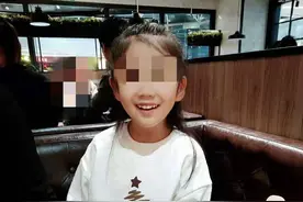 辽宁抚顺6岁被虐女童伤情鉴定结果：体表烫伤为重伤2级，头部等另有8处轻伤图片