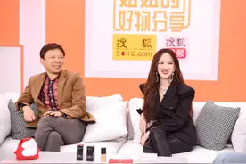 从《乘风破浪的姐姐》中走出，孟佳教张朝阳跳“小鸟舞”图片