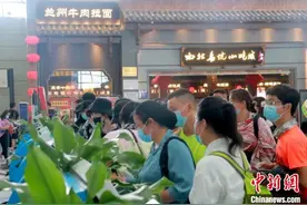 西宁机场冬航季新增加密多条航线图片