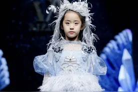 看秀｜梦幻公主、中国风与绿色环保，时装周上童装更潮酷图片