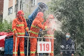 黄石百米高层楼盘变身消防主题小区图片