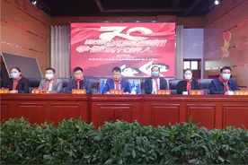 南阳市第三十二小学主题队日：致敬最可爱的人 争做新时代少年图片