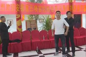 武林传人聚新泰 切磋交流促传承图片