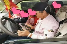 云南33个娃“叠罗汉”挤7座面包车，驾驶员被判刑了图片