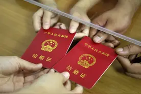 领证与结婚并非一回事，仪式岂止是甜蜜的回忆图片