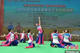 供港水源地广东河源万绿湖举办打鱼节活动图片