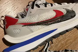 冠希终于晒鞋了！「鸽王」sacai x Nike 新联名本月 13 号发售图片
