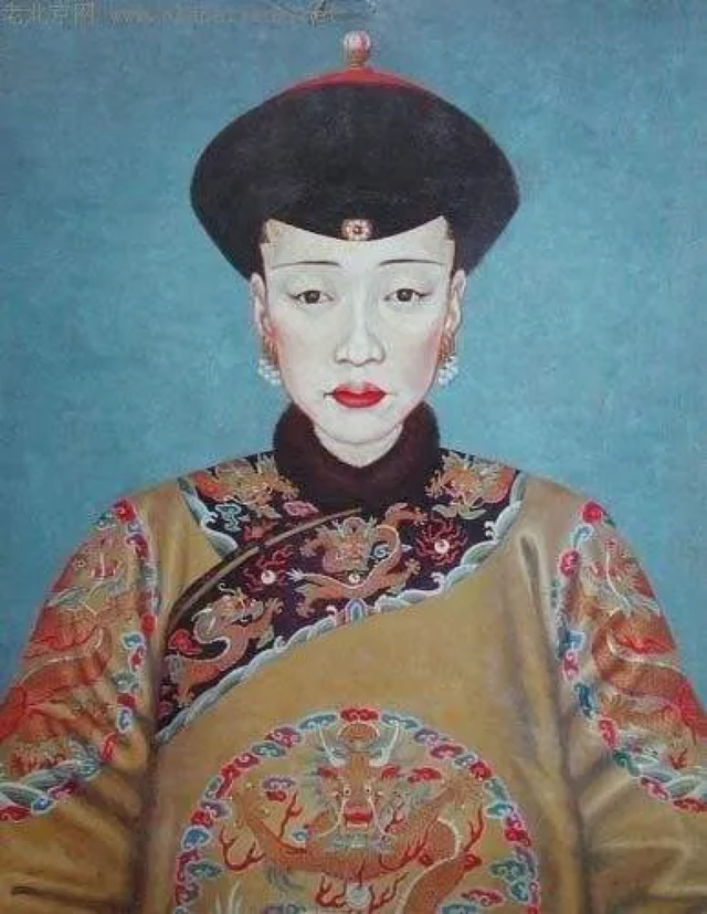 紫禁城的女人们：这里没有宫斗剧，只有锦绣牢笼里的人生
