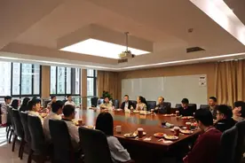 18位康奈尔大学交换生的西湖生活：有白天 也懂夜的黑图片