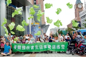 瞭望 | 他们为什么要做志愿者图片