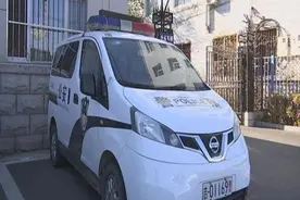 危急时刻！民警伸出援手 八分钟挽救一条生命图片