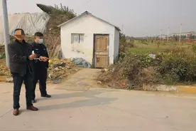 村里出现“玉米大盗”，民警抓住后村民才知是“家贼”图片