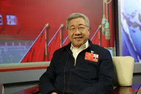 十四五开局之路③｜郑秉文：少子化和老龄化同时出现，建议放开三孩，学龄前教育实行普惠价格图片