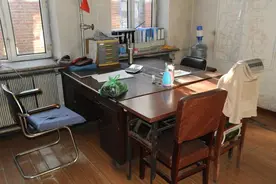 啥都偷！香烟、水果、内裤......几滴蜡油成了破案线索图片