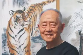 四川广汉95岁画家邓伯海画虎七十载 一生执着绘丹青图片