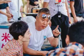 长影新片《青春作伴好还乡》导演赵琦：好电影是有温度的图片