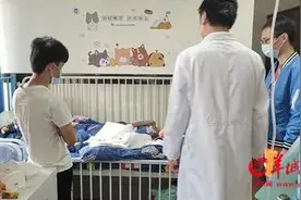 广东一7岁幼童被烧伤面临截肢！施虐者竟是亲生父亲？！警方立案调查图片