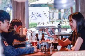 武汉有百家“精酿”酒吧，来来来！现在我们就约起图片
