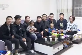 “爸妈放心，我们都是袁振！”图片