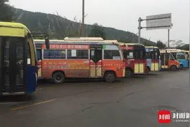 云求助｜四川盐亭县城53辆公交因经营困难停运 市民亟盼恢复图片