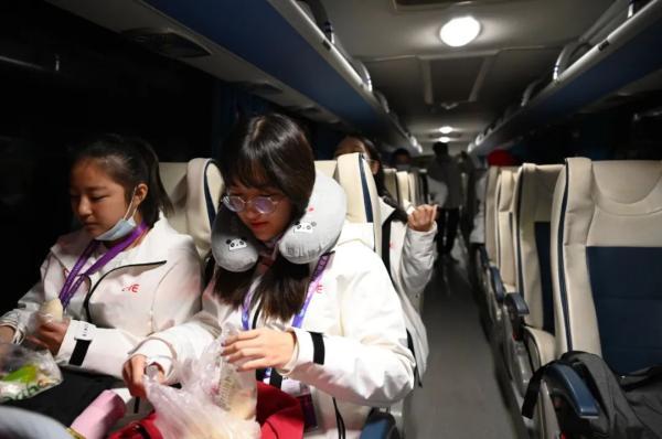 进博会志愿者要做些什么？“小叶子”的一天告诉你答案→