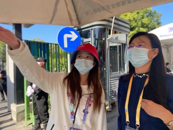 进博会志愿者要做些什么？“小叶子”的一天告诉你答案→