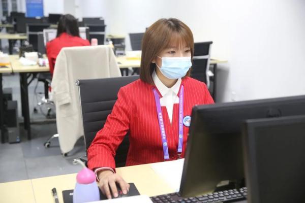 进博会志愿者要做些什么？“小叶子”的一天告诉你答案→