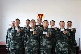第一笔津贴，看看新战友如何分配？图片