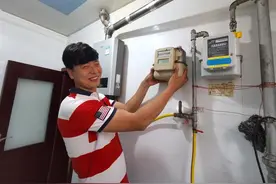 智慧+便捷！郑州华润燃气为居民免费更换新燃气表图片