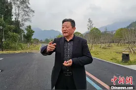 江西乡村书记徐万年的创新脱贫路：农业产业化 村民变“股民”图片