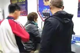 不写作业玩手机被妈妈批评，14岁男孩怒拿老爸汽车钥匙，驾车上路图片