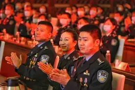 持正义之剑 护春色满园 第二届全国公安百佳刑警推选宣传活动启动仪式侧记图片