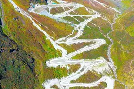 西藏林芝：墨脱 交通提速在即图片