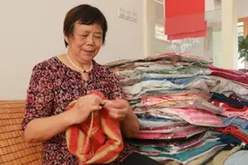 崇川“毛衣奶奶”：用千针万线织就人间大爱图片