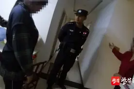 被亲妈说胖，14岁女生气哭报警了图片