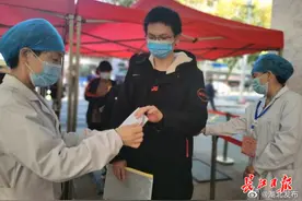 武汉市7.7万余高中生赶考“合格考”，严格程度向高考看齐图片