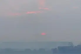 太美了！今年冬季第一轮日出图片