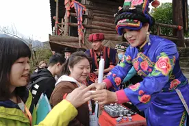 「文化扶贫在行动：四川篇」北川县石椅羌寨：文旅融合助力乡村振兴图片